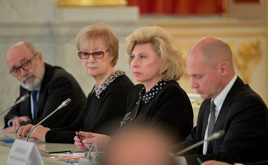 During a meeting of the Council for Civil Society and Human Rights. From left to right: President of the RUSFOND Charity Fund Lev Ambinder, Chief Researcher at the Institute of Sociology of the Russian Academy of Sciences Svetlana Aivazova, Human Rights Commissioner Tatyana Moskalkova, and First Deputy Chief of Staff of the Presidential Executive Office Sergei Kiriyenko.