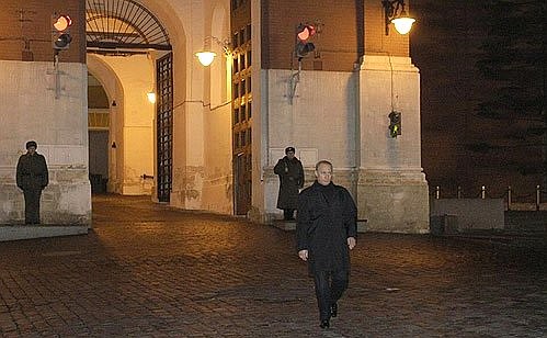 President Putin coming to his campaign headquarters from the Kremlin.