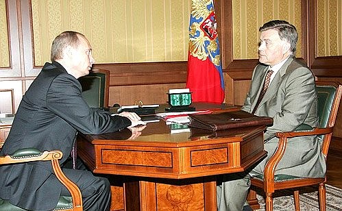 С президентом компании «Российские железные дороги» Владимиром Якуниным.