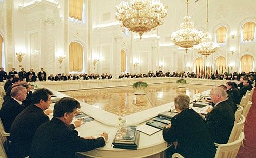 Пленарное заседание Совета глав государств – членов СНГ.