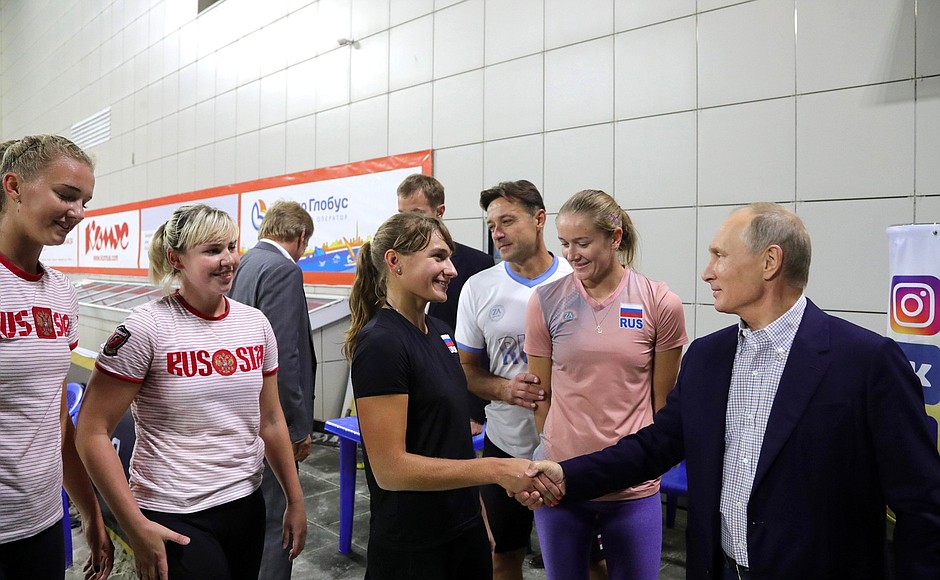 At the Sport Inn sport and fitness complex. With members of the Russian national beach volleyball team and coaches.