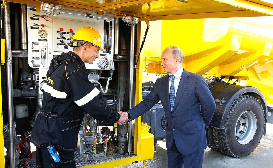 During the visit to the refuelling complex at Knevichi Airport.