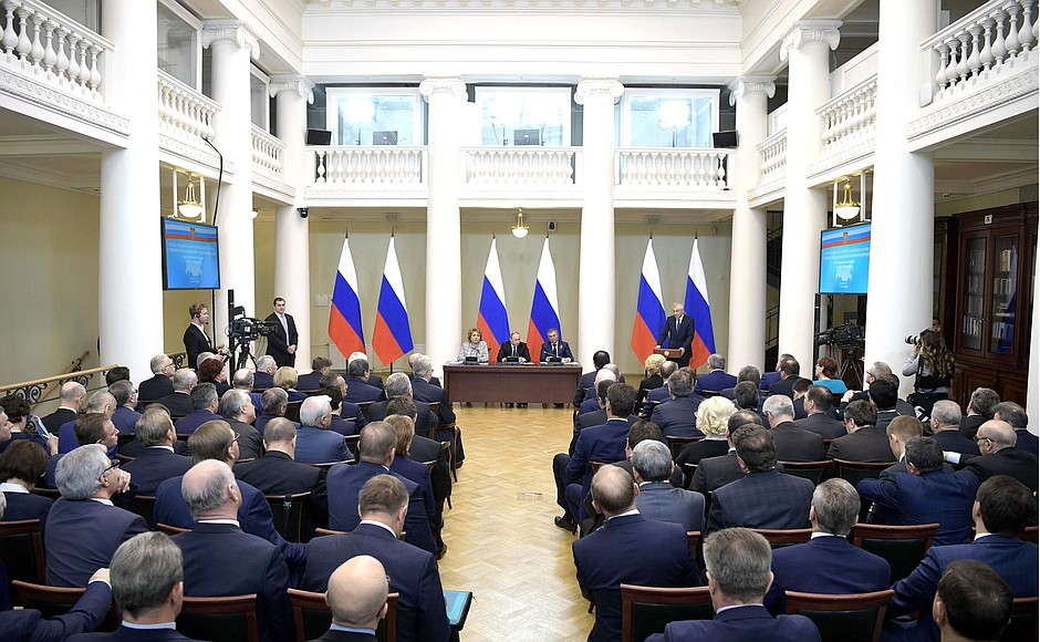 На встрече с членами Совета законодателей. Выступление председателя парламента Республики Северная Осетия – Алания Алексея Мачнева.
