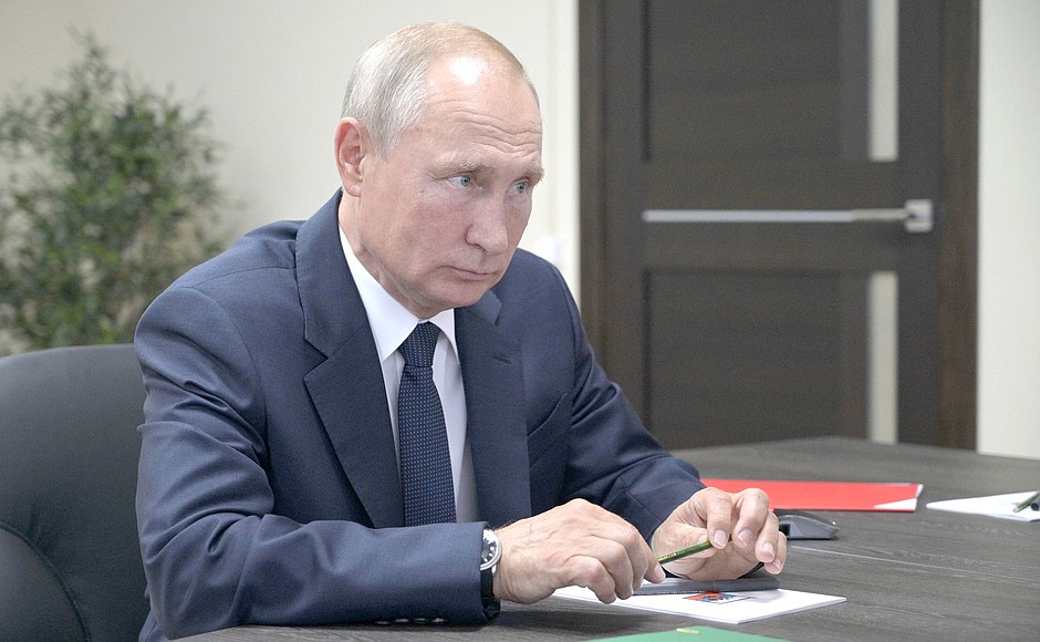 В ходе рабочей встречи с Заместителем Председателя Правительства Юрием Борисовым.