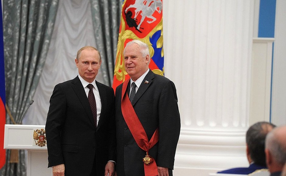 Presenting Russian Federation state decorations. The Order for Services to the Fatherland, I degree, is awarded to Federation Council Member Nikolai Ryzhkov.