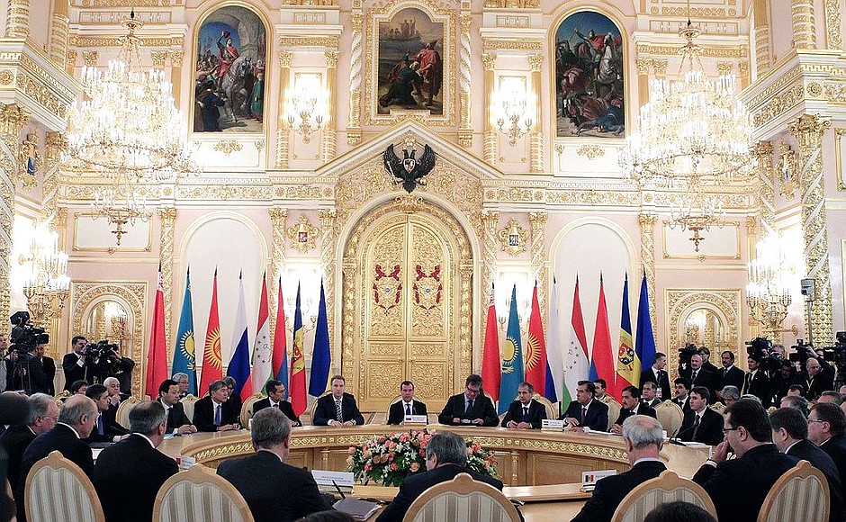 Заседание Межгосударственного Совета ЕврАзЭС / Высшего Евразийского экономического совета в расширенном составе.