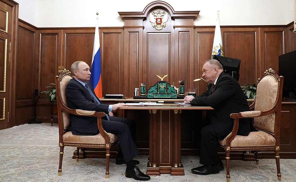 С президентом Торгово-промышленной палаты Сергеем Катыриным.