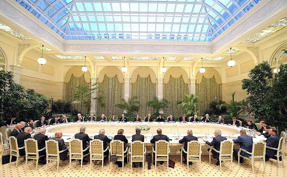 Встреча с представителями российских и французских деловых кругов.
