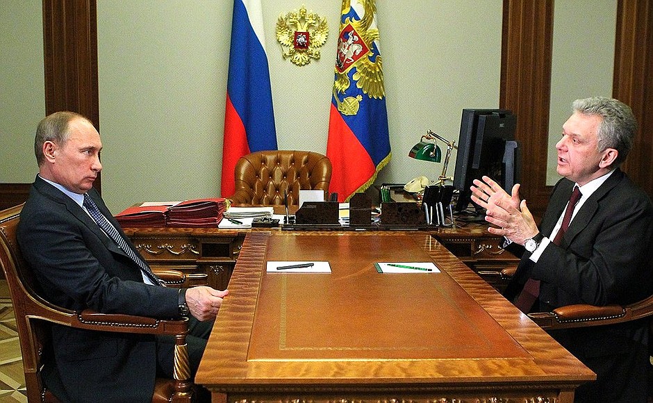 With Chairman of the Eurasian Economic Commission’s Board Viktor Khristenko.