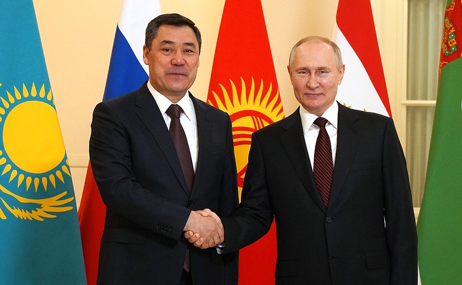 With President of the Kyrgyz Republic Sadyr Japarov before the informal meeting of the CIS heads of state.