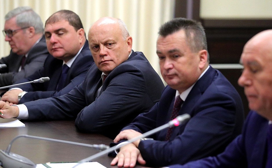 Встреча с ушедшими в отставку руководителями регионов Российской Федерации.