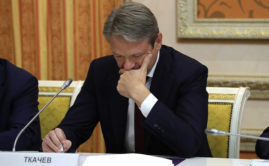 Agriculture Minister Alexander Tkachev at the meeting on the development of agriculture.