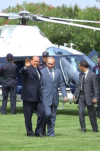President Putin and Italian Prime Minister Silvio Berlusconi arriving at Villa Certosa.
