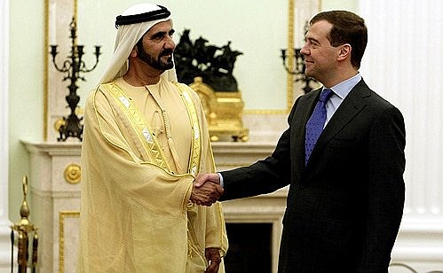 С вице-президентом, премьер-министром Объединённых Арабских Эмиратов, правителем княжества Дубай Мухаммедом бен Рашидом Аль Мактумом.