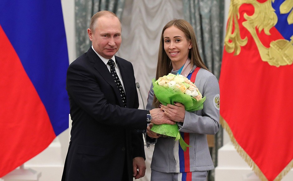 At the award ceremony with champions and medallists of the PyeongChang 2018 Paralympic Winter Games. Two-time champion and three-time silver and bronze medallist in cross-country skiing and biathlon Mikhalina Lysova was awarded the Order of Honour.