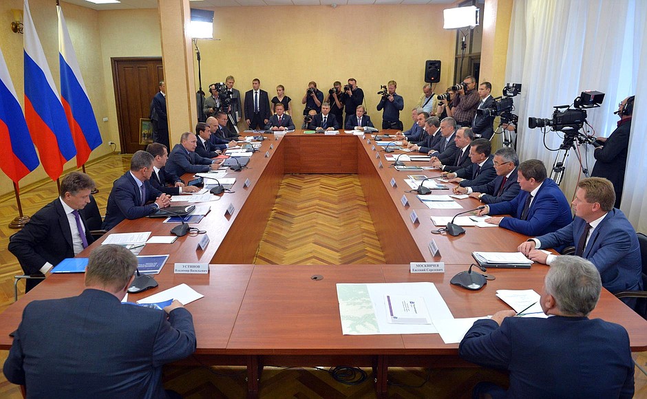 State Council Presidium meeting on developing southern Russia’s transport system.