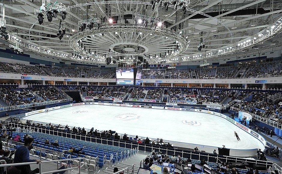 Ледовый дворец спорта «Айсберг».