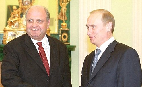 President Putin and World Trade Organisation Director-General Mike Moore.