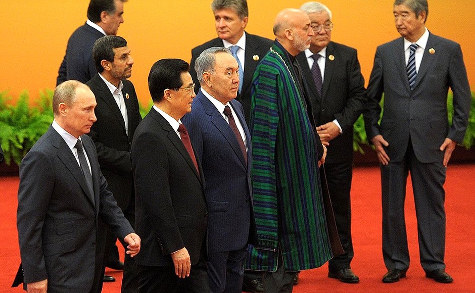 Перед началом заседания Совета глав государств – членов Шанхайской организации.