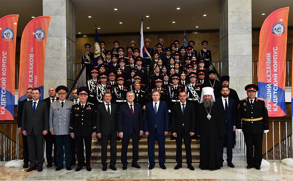 Participants in a ceremony for presenting the transferable Presidential banner to the winner of the 2022 Best Cossack Cadet Corps contest.
