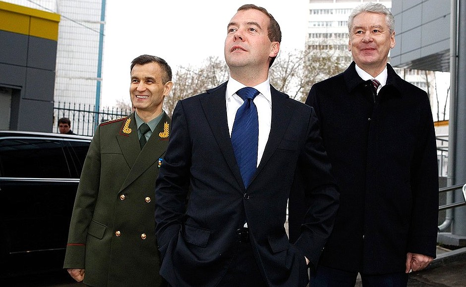 With Interior Minister Rashid Nurgaliyev (left) and Moscow Mayor Sergei Sobyanin.