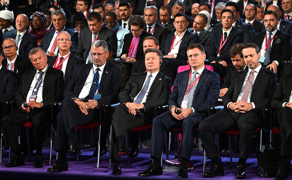 Participants in the plenary session of Russian Energy Week.