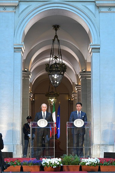 Совместная пресс-конференция с Председателем Совета министров Итальянской Республики Джузеппе Конте.