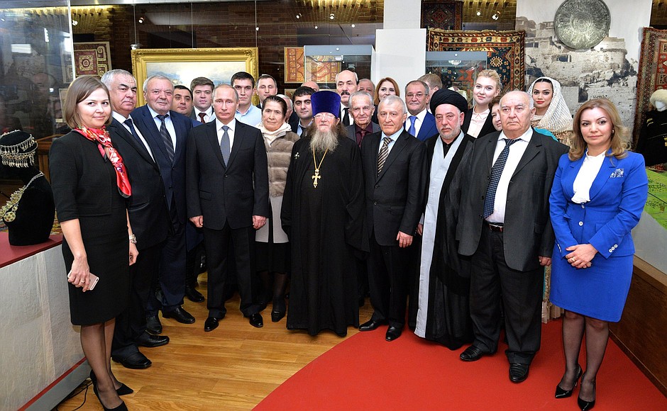 With representatives from the Republic of Dagestan’s scientific, cultural, religious and social organisations.