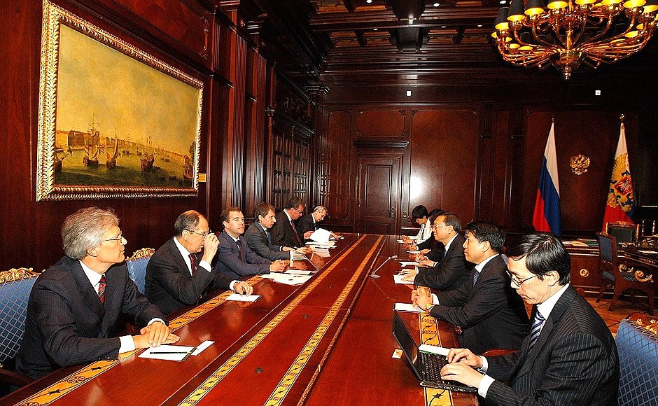 Встреча с Министром иностранных дел Китая Ян Цзечи.