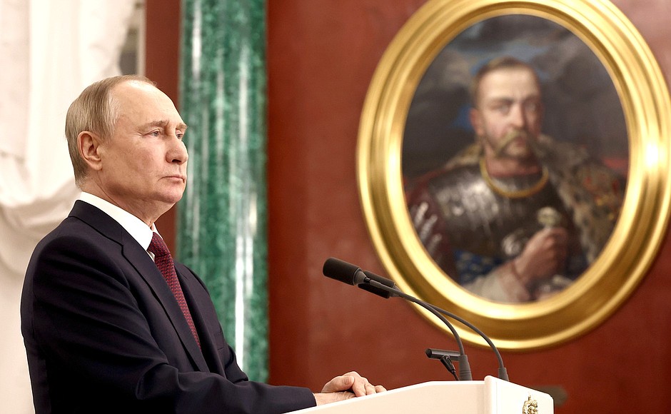 Vladimir Putin answered questions from journalists.