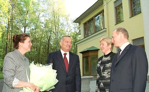 Meeting with Uzbekistan President Islam Karimov and his spouse Tatiana.