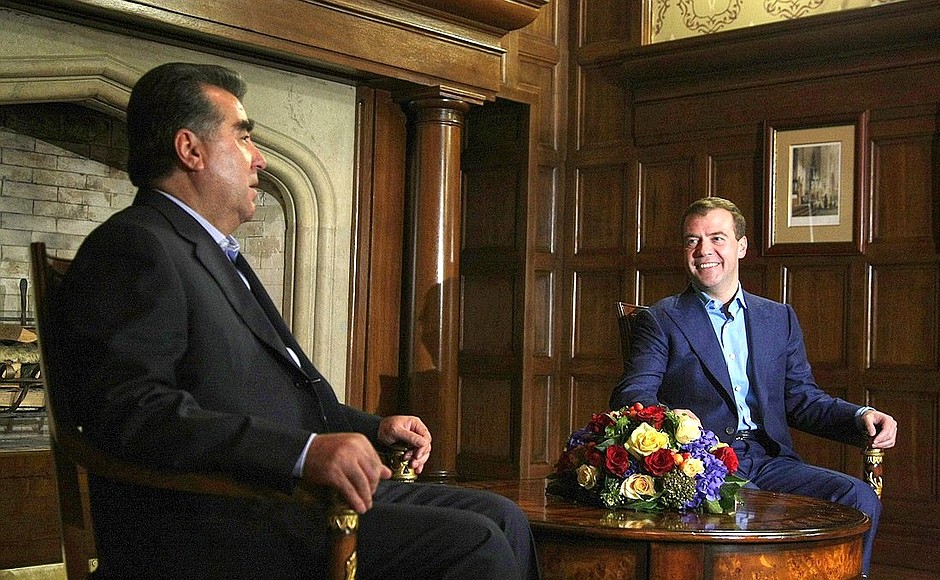 С Президентом Республики Таджикистан Эмомали Рахмоном.