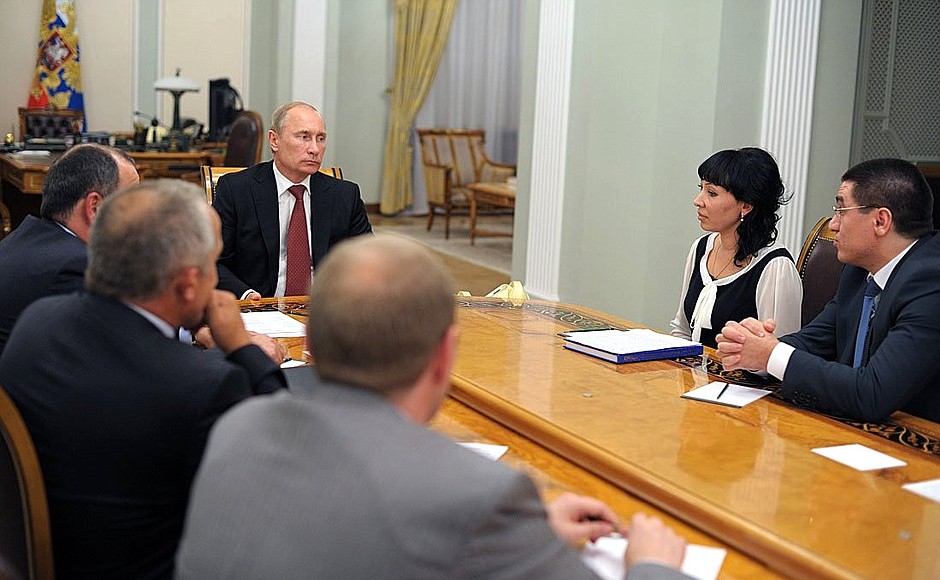Встреча с Главой Карачаево-Черкесии Рашидом Темрезовым и жителями республики.