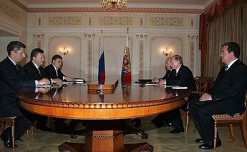 Meeting with Ukrainian Prime Minister Viktor Yanukovich.