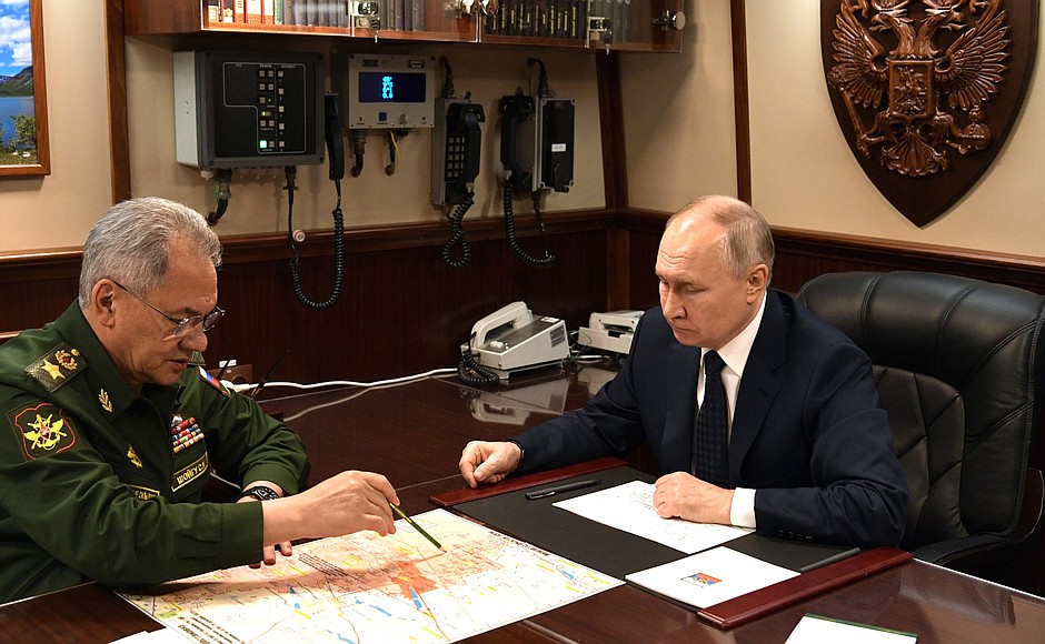 С Министром обороны Сергеем Шойгу.