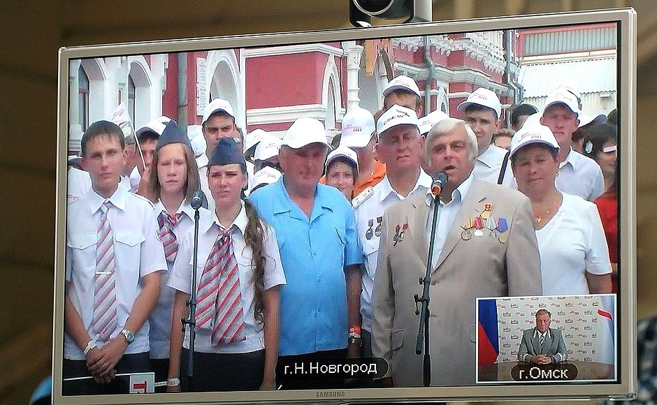 During a TV linkup with Omsk and Nizhny Novgorod to mark Railway Workers’ Day.