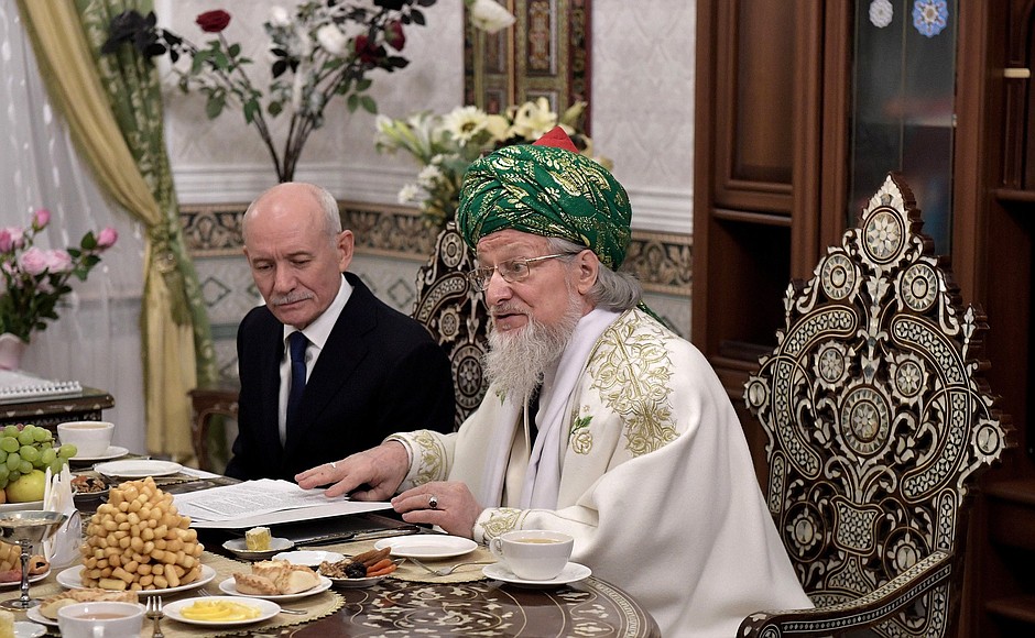 Meeting with Chairman of the Central Spiritual Directorate of Muslims of Russia Talgat Tadzhuddin. On the left – Head of the Republic of Bashkortostan Rustem Khamitov.