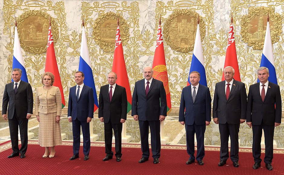 Участники заседания Высшего Государственного Совета Союзного государства.