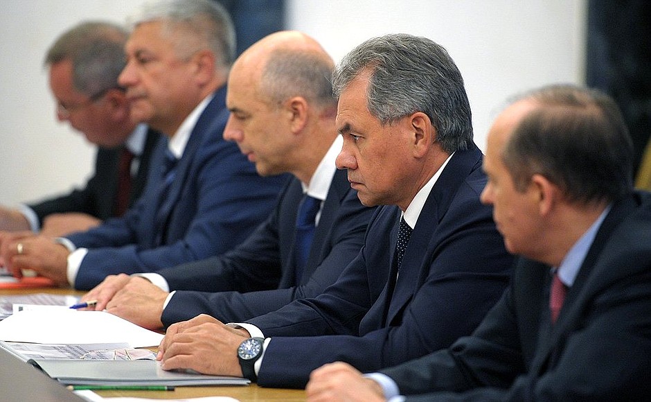 At a meeting on drafting the 2016–2025 State Armament Programme. From left to right: Deputy Prime Minister Dmitry Rogozin, Interior Minister Vladimir Kolokoltsev, Finance Minister Andrei Siluanov, Defence Minister Sergei Shoigu and Director of the Federal Security Service Alexander Bortnikov.