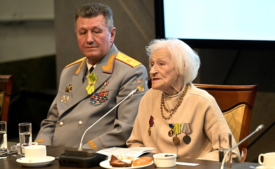 At a meeting with Great Patriotic War veterans, residents of besieged Leningrad and representatives of patriotic public associations. Nadezhda Strogonova, teacher in besieged Leningrad.