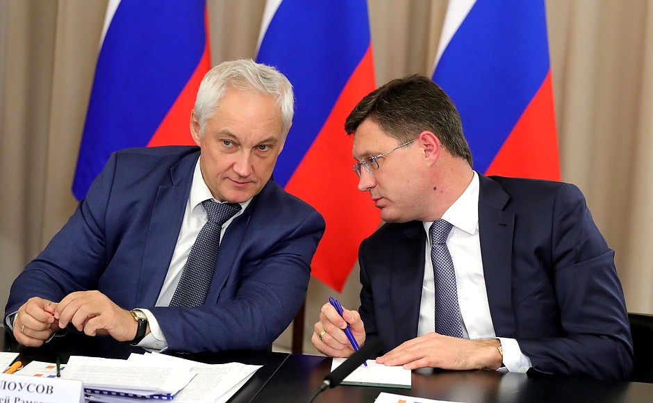 Presidential Aide Andrei Belousov (left) and Minister of Energy Alexander Novak at a meeting on electric power industry development.