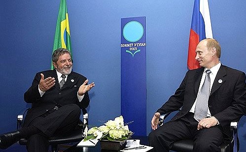 President Vladimir Putin with Brazilian President Luiz Inacio Lula da Silva.