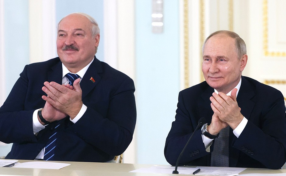 Ceremony to launch a new wintering complex at Vostok station (held via videoconference). With President of Belarus Alexander Lukashenko.