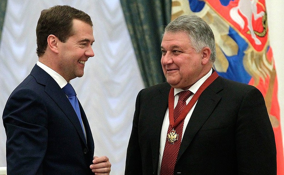 Presenting state decorations. Mikhail Kovalchuk, director of the National Research Centre Kurchatov Institute, was awarded the Order for Services to the Fatherland, III degree.