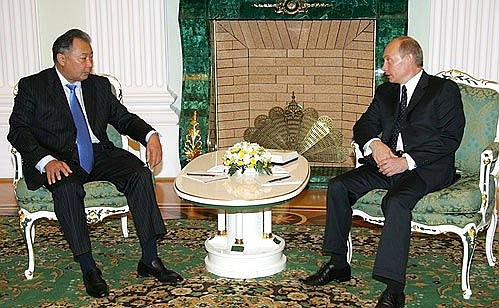 Talks with the President of Kyrgyzstan, Kurmanbek Bakiev.