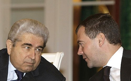 С Президентом Республики Кипр Димитрисом Христофиасом.