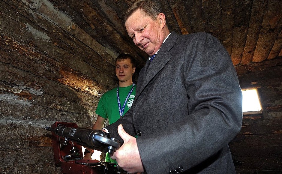 Sergei Ivanov visited the Road to Victory exhibition.