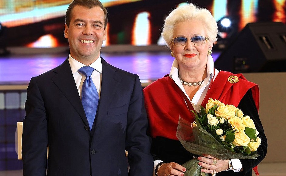 Anna Shatilova, a TV host, was awarded the Order for Services to the Fatherland, III degree.