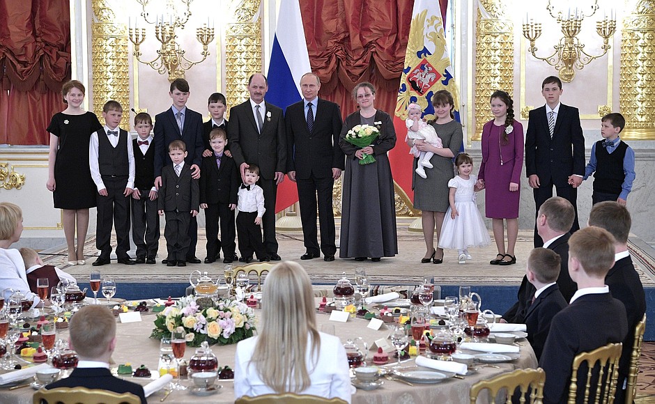 The Order of Parental Glory was awarded to Oksana and Andrei Bogomolov from Perm Territory.