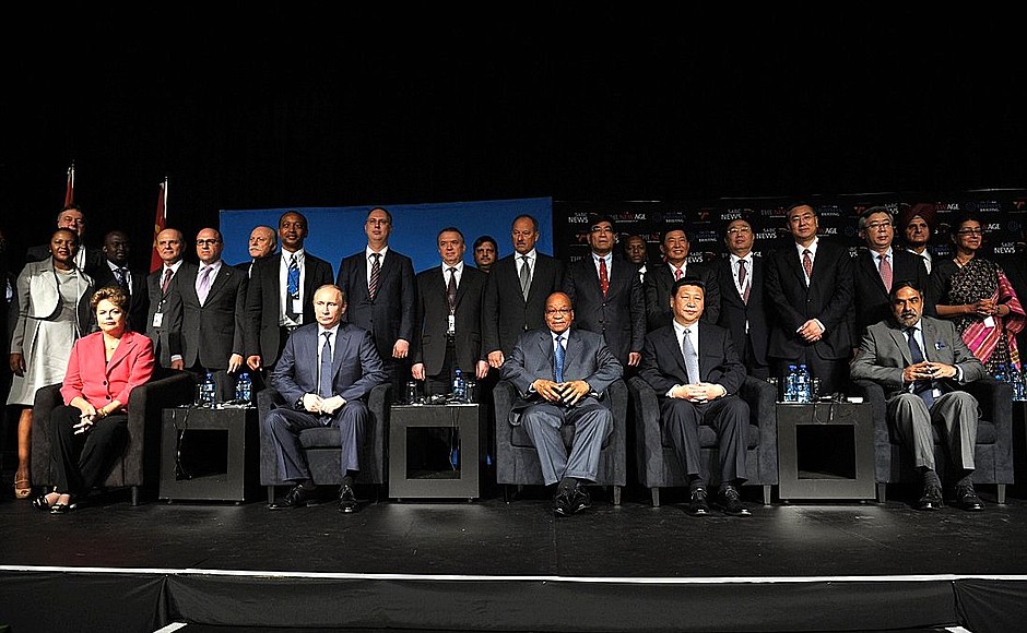 BRICS leaders together with business leaders.